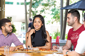 Students eating at a cafe