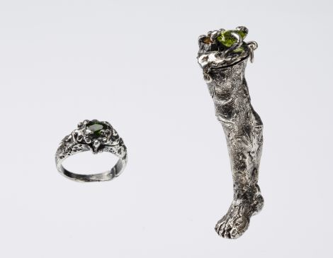 Annabelle Kirkpatrick, Chrome Dioside Poison Ring & Leg Vessel, 2019