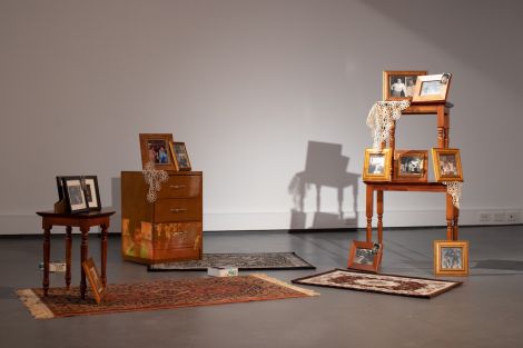 Emily Hanna, Smallah, 2020