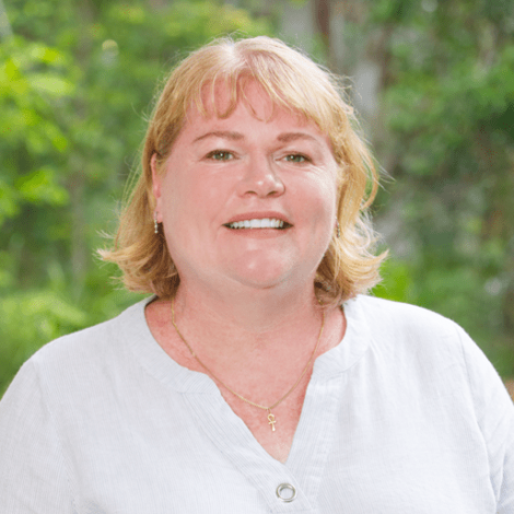 Vicky Stewart headshot V4