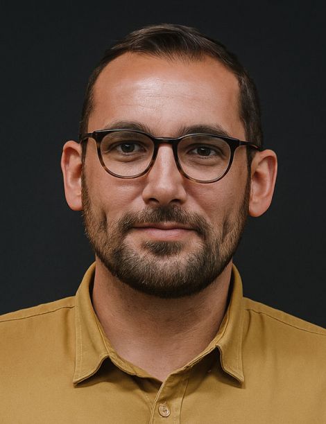 Sebastian Smith