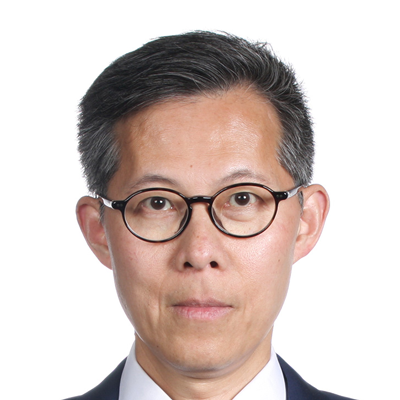 portrait of Lawrence Chung